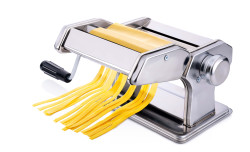 Stroj�ek na cestoviny ALPINA 20,5x20,2x15,2cm